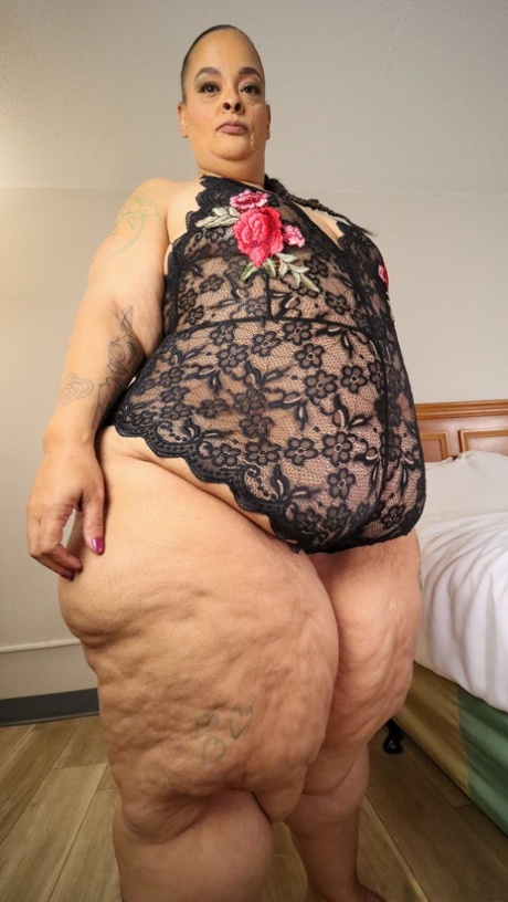Fat Mature Woman - Fat Mature Porn Pics & Nude Photos - MatureBigAss.com